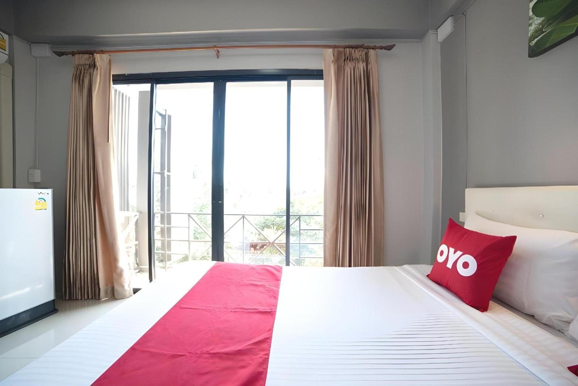 大城 Oyo 465克朗考旅行者旅馆|员工已接种疫苗酒店 外观 照片